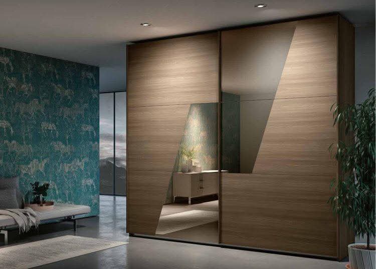 Wardrobe design with mirror